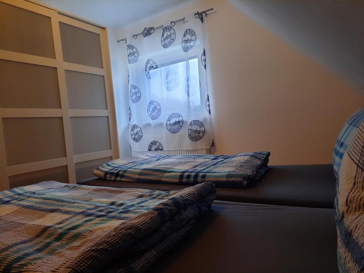 Sarah Klein Aber Fein Apartamento Wellesweiler Exterior foto