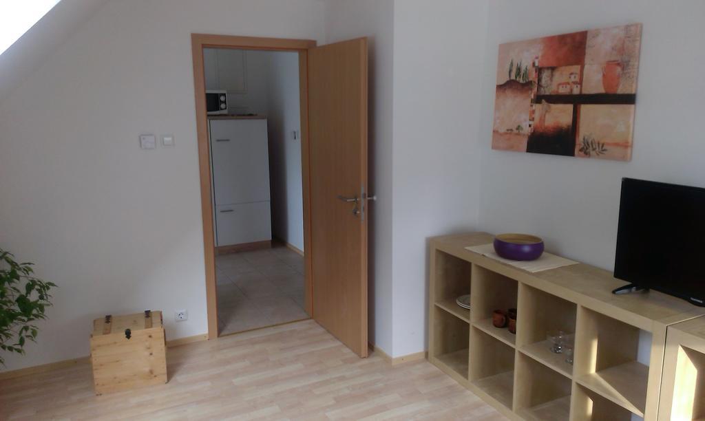 Sarah Klein Aber Fein Apartamento Wellesweiler Exterior foto